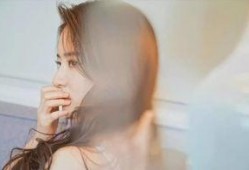 娱乐吃瓜刘亦菲,娱乐圈的瓜田，她如何成为焦点女神？