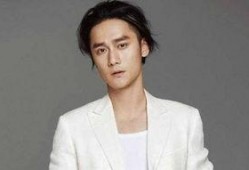 娱乐圈吃瓜男明星都有谁,盘点那些热衷于吃瓜的男明星
