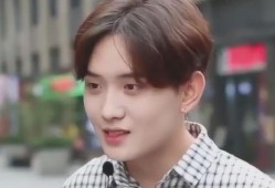 娱乐吃瓜酱情侣吵架视频,娱乐吃瓜酱带你领略甜蜜与火药味的碰撞