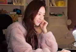 娱乐吃瓜酱闺蜜开直播