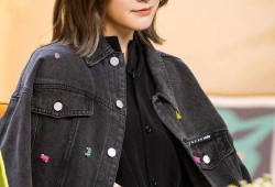 娱乐吃瓜女艺人定位,那些热衷于吃瓜的女艺人，她们的生活与事业