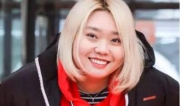 娱乐吃瓜酱李雪琴,从娱乐吃瓜酱到喜剧新星的蜕变之路